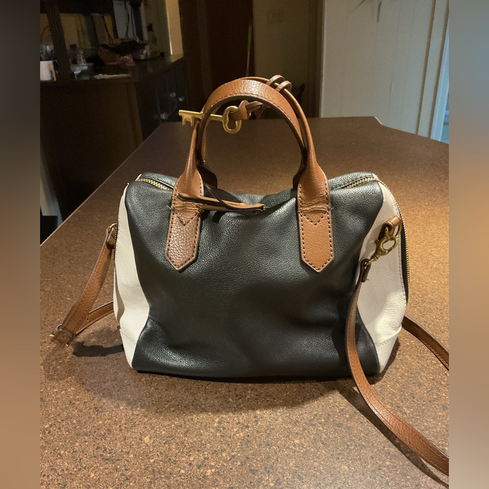 Fossil black and white with brown straps